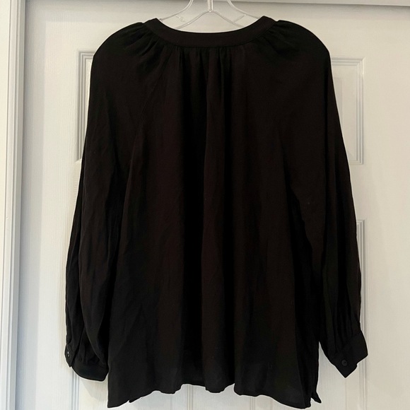 Old Navy Black Button-Up Vneck shirt - Picture 2 of 4